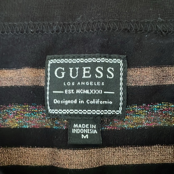 Guess - Picture 3 of 4